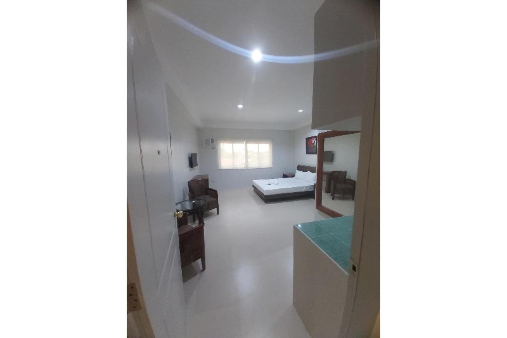 Nest Suites Quezon City Exterior photo